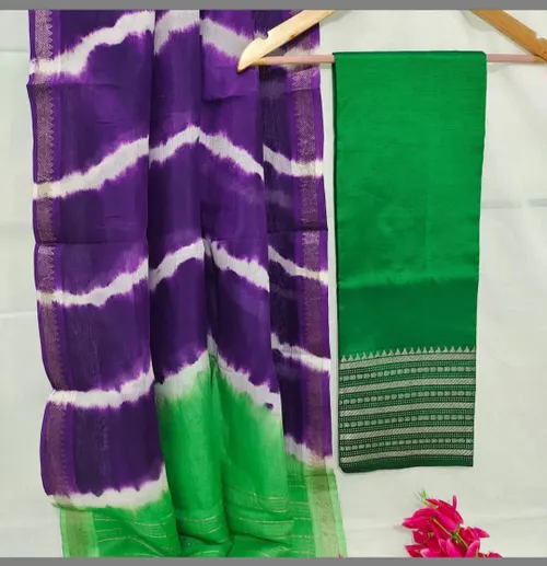 Ethnic Collection's Mangalgiri Silk Weaving Suit 